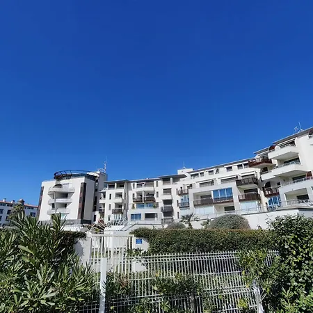 T2 Avec Terrasse Et Vue A 50m De La Plage, Avec Piscine - Fr-1-607-11 アパート *